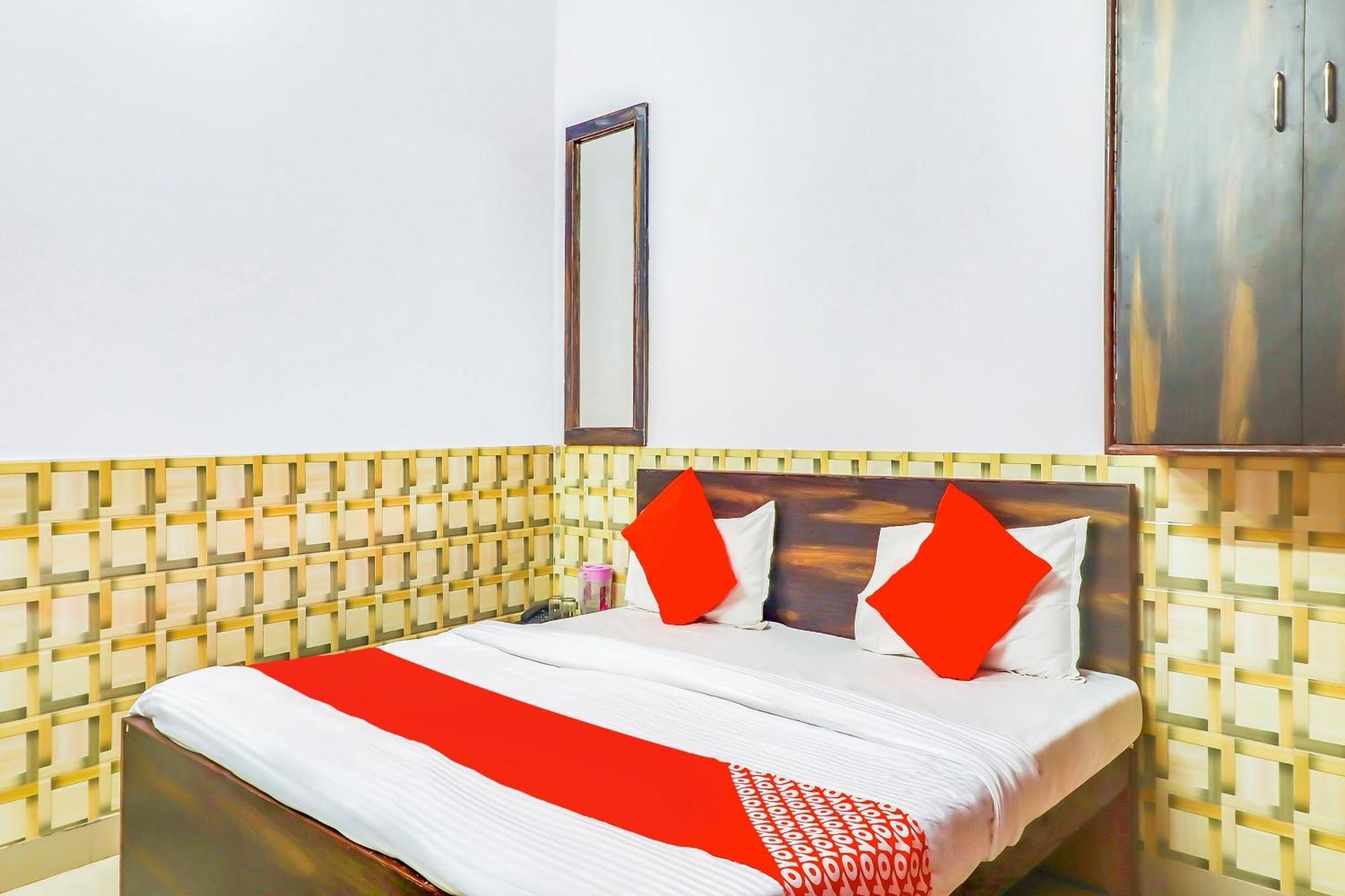 Super Collection O Dolphin Hotel Lucknow Exterior foto